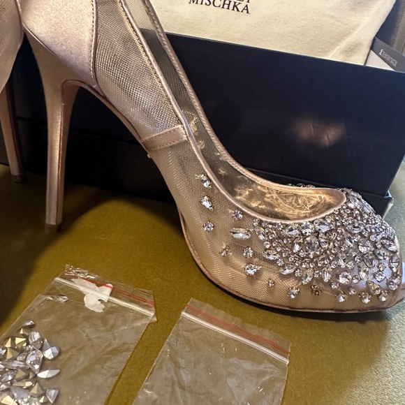 Badgley Mischka Pepper Latte Pumps 8.5 - Picture 2 of 4